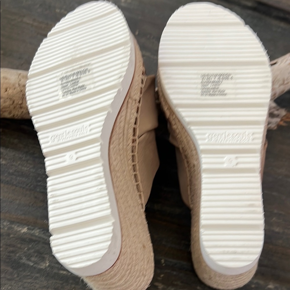 Gentle Souls Beige Knot Wedge Sandals never worn sz9 - Picture 3 of 6